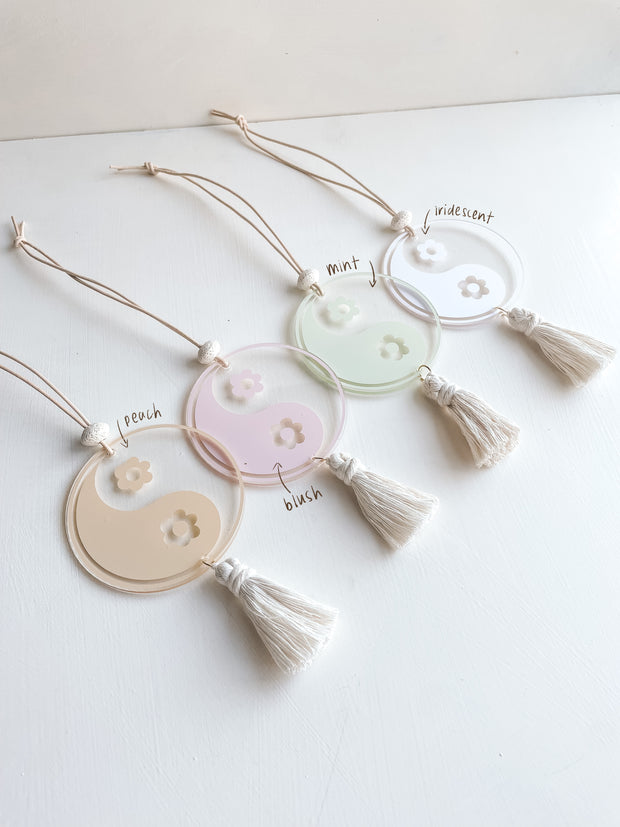 Ying + Yang Charm Diffuser