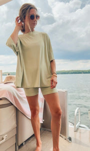 Still Waters 2 Piece Set
