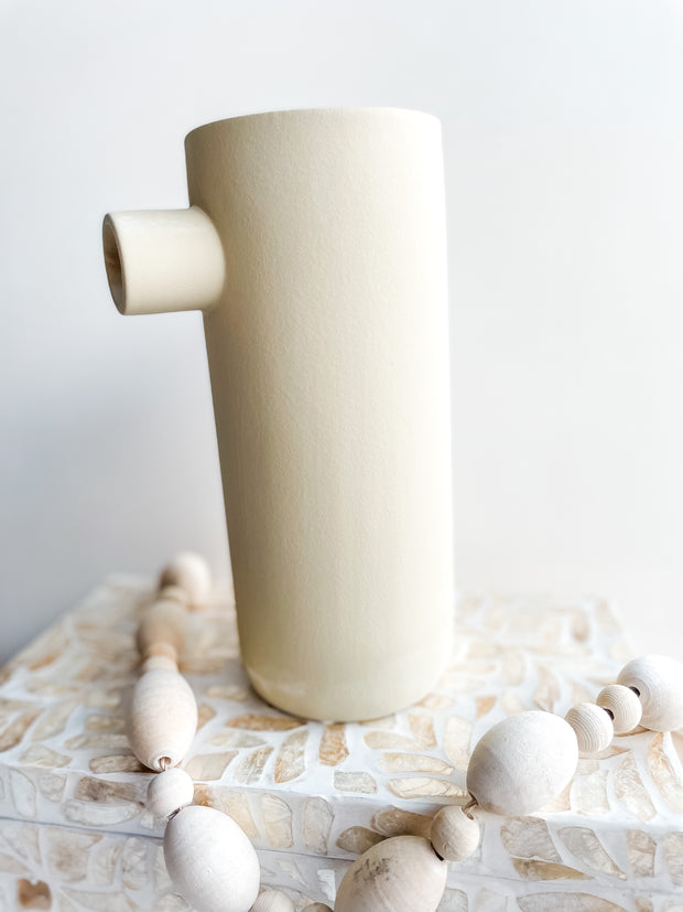 Uni-Handle Vase